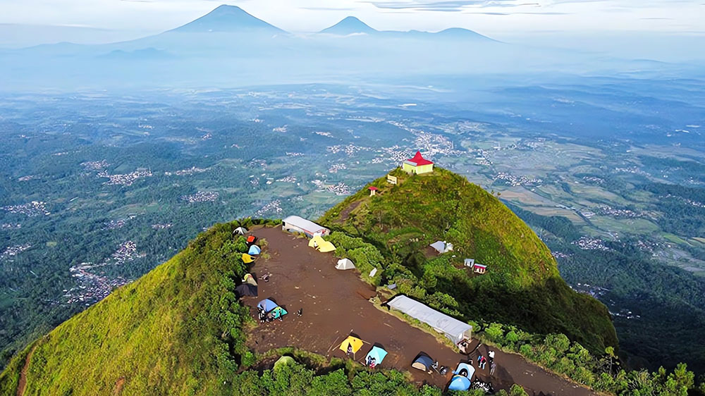 Tak Cuma Cocok Buat Pendaki Pemula Gunung Andong Magelang Juga Punya