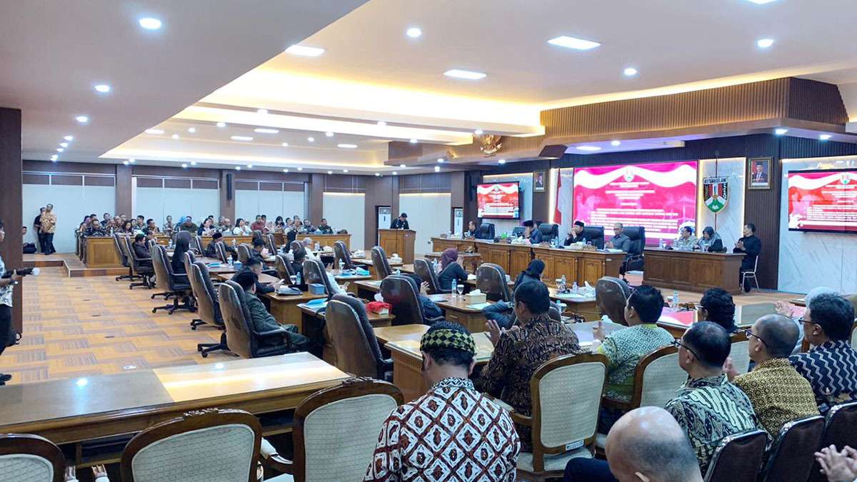 Walikota Magelang Terharu, Paripurna Raperda APBD 2026 Disetujui 7 Fraksi Tanpa Interupsi