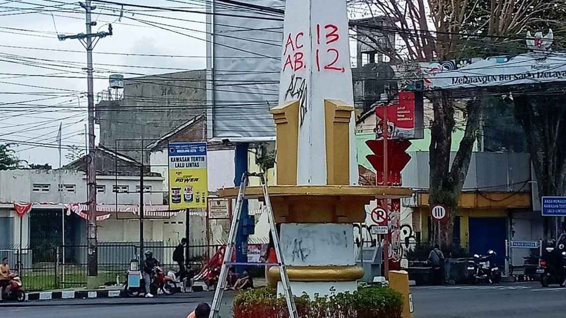 Normalisasi Pascademo, DLH Kota Magelang Terjunkan 35 Personel