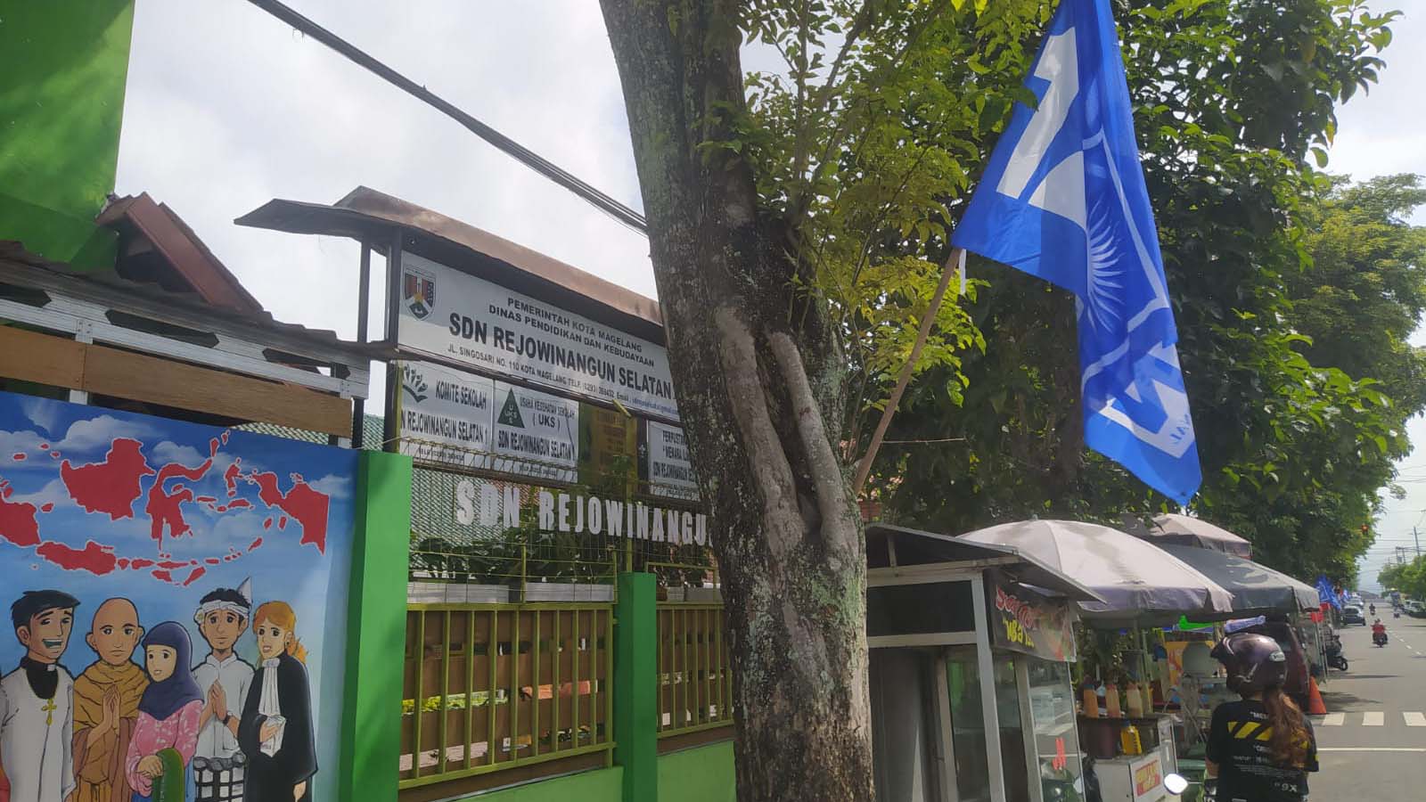 Anggota Dewan Sesalkan Maraknya Atribut Parpol Dipaku Pohon di Kota Magelang