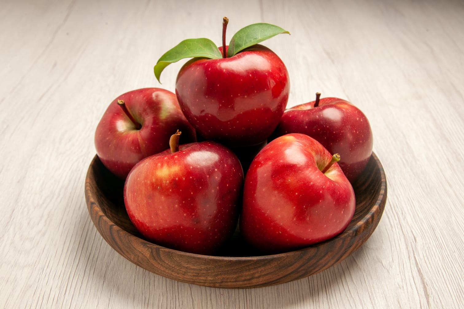 Rutinkan Makan Apel Setiap Hari dan Dapatkan 10 Manfaat Kesehatan Ini Hanya Dalam Satu Bulan