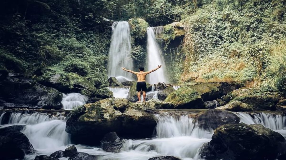 Keindahan Air Terjun Grenjengan Kembar di Magelang, Pesona Alam yang Menakjubkan!