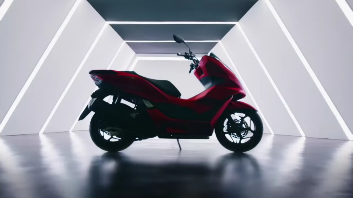 Honda PCX 160 2024 Muncul dengan Warna Terbaru, Jadi Semakin Mantap Siap Tancap Gas Menyaingi Yamaha Nmax!