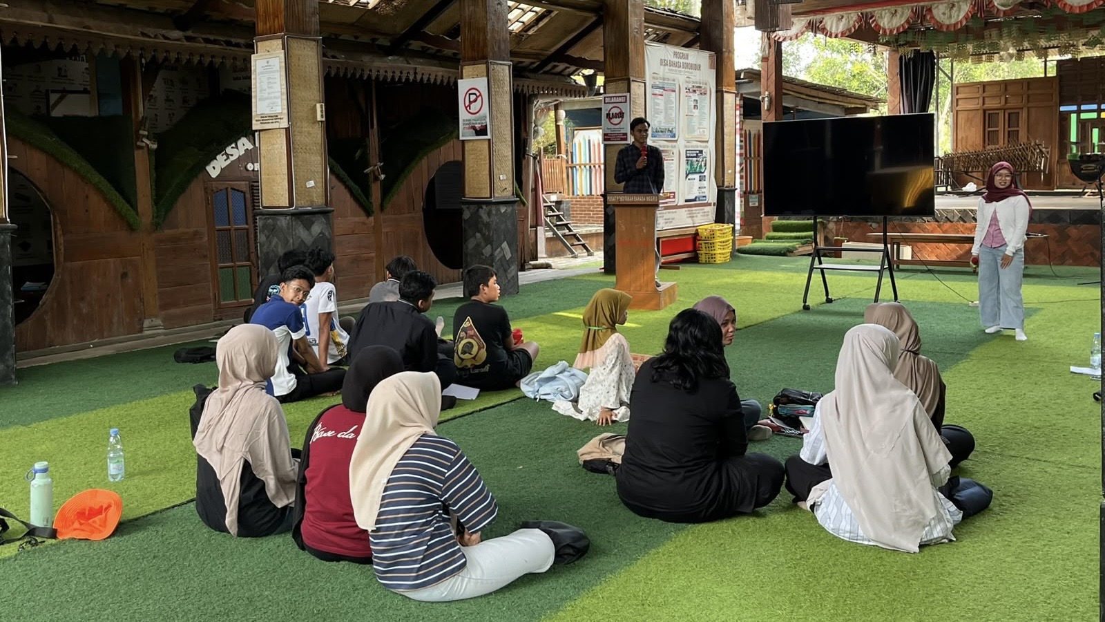 Program Bilingual Desa Bahasa Borobudur Magelang Masuk Sekolah