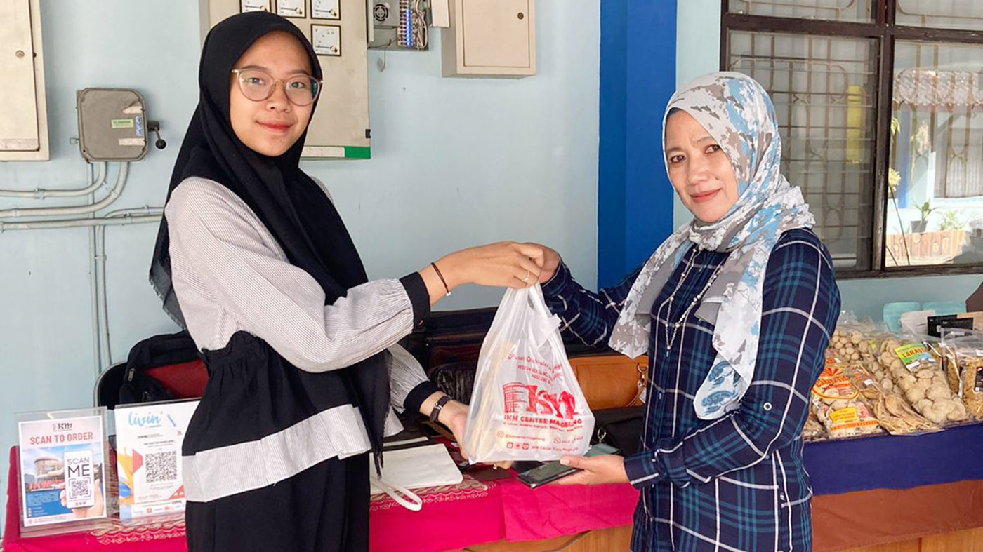 Tingkatkan Geliat UMKM, IKM Center Ikuti Bazar di KPP Kota Magelang