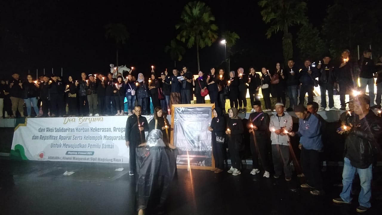 Doa Bersama Warga Magelang di Alun-alun untuk Para Korban Kekerasan di Boyolali dan Sleman