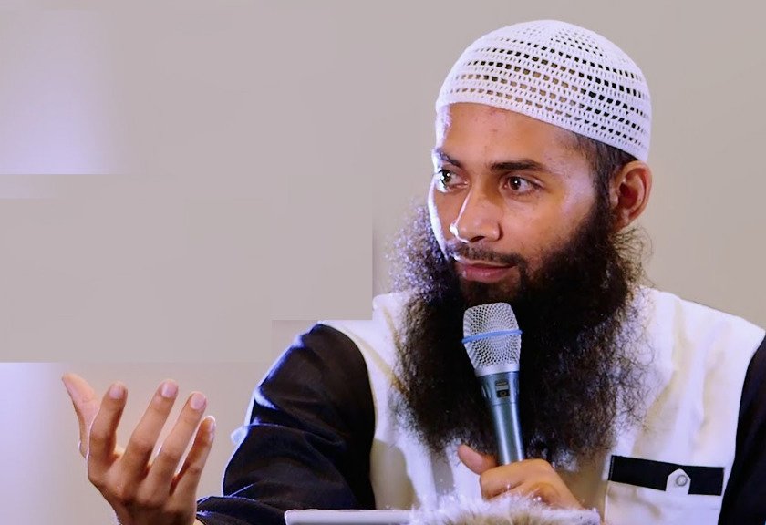 Adab Memberikan Minum dalam Bermajelis