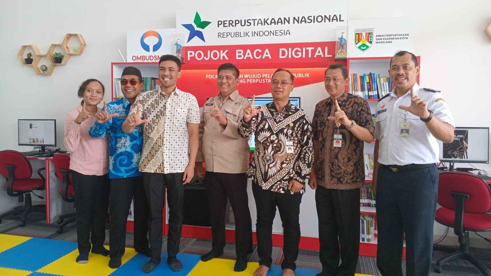 Tingkatkan Literasi Masyarakat, Disperpusip Kota Magelang Hadirkan Pojok Baca Digital di Terminal Tipe A Tidar