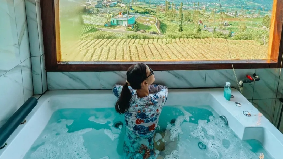 4 Penginapan dengan Kolam Air Hangat Private di Wonosobo - Banjarnegara