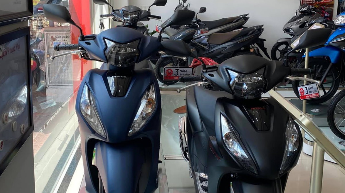 Nongkrong di Dealer! Ini Penampakan Honda Supra X Matic yang Hadir Dengan Desain Memikat Jadi Pilihan Tepat