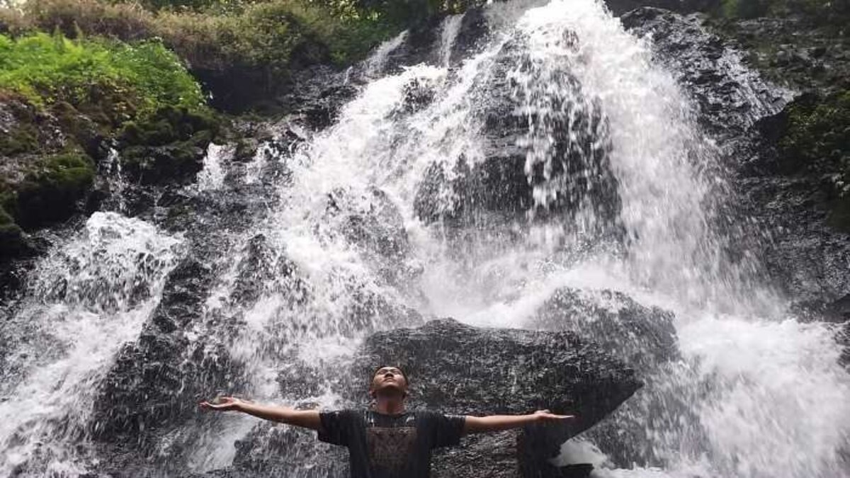 Air Terjun Lumpang Tempat Wisata Alam Mojokerto yang Menawarkan Dua Keindahan dalam Satu Lokasi