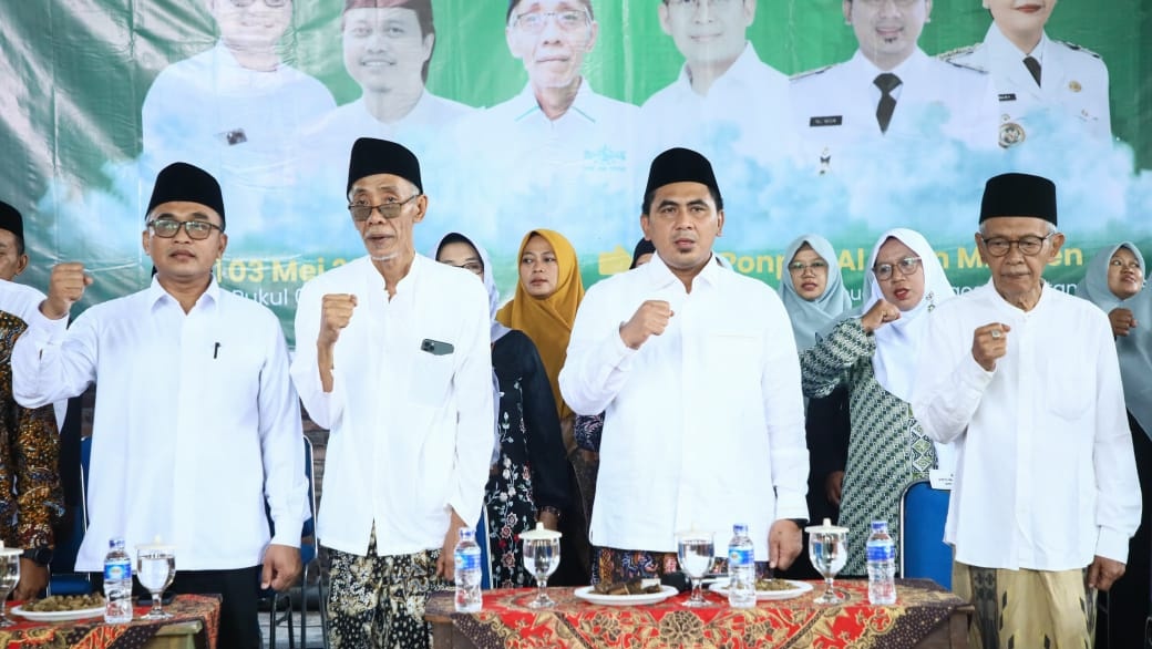 100 Hari Luthfi–Yasin: Aturan Pesantren Diterbitkan, Tunjangan Guru Dicairkan