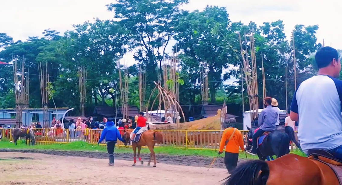 Hanya 2 Jam dari Magelang,  Nikmati Sensasi Wisata Sunnah Berkuda dan Memanah di De Wangen Klaten!