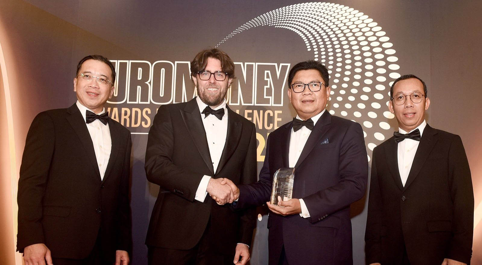 Sah Jadi Bank Terbaik! Bank Mandiri Sabet Gelar Best Bank in Indonesia di 2023 versi Euromoney