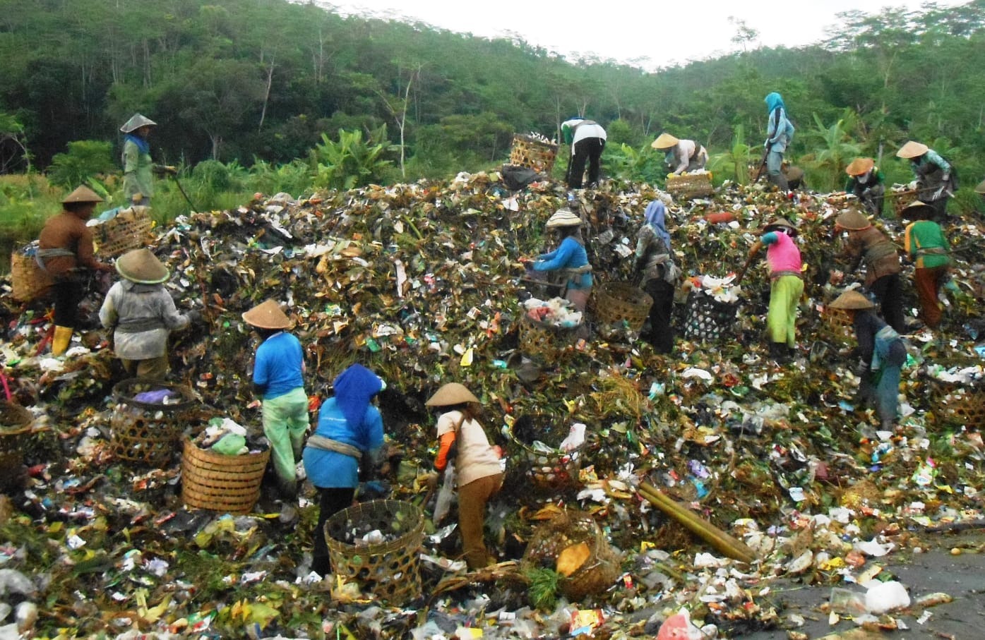 Lonjakan Sampah di Temanggung Saat Libur Idulfitri, Naik 4 Ton per Hari
