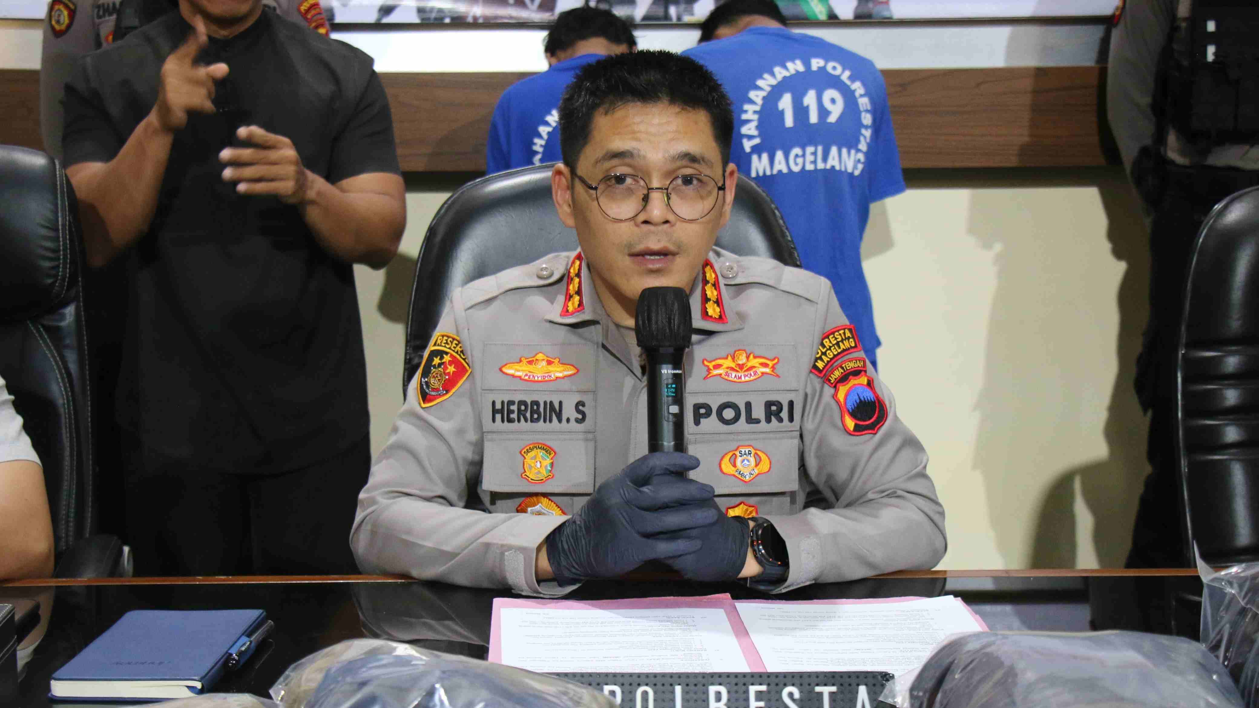 Polresta Magelang Amankan Celurit dan Corbek dari 3 Pelajar Pelaku Penganiayaan