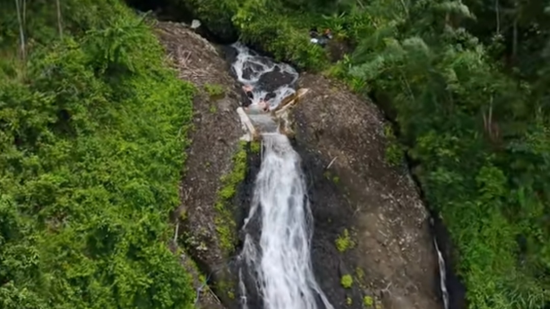 Curug Kaputren Purworejo Viral Usai Video Renang Diatas Air Terjun, Pemdes Kaligintung Beri Himbauan!