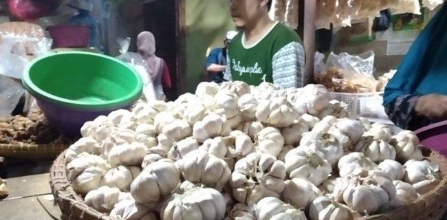 RI Banjir Impor Bawang Putih di Desember 2020