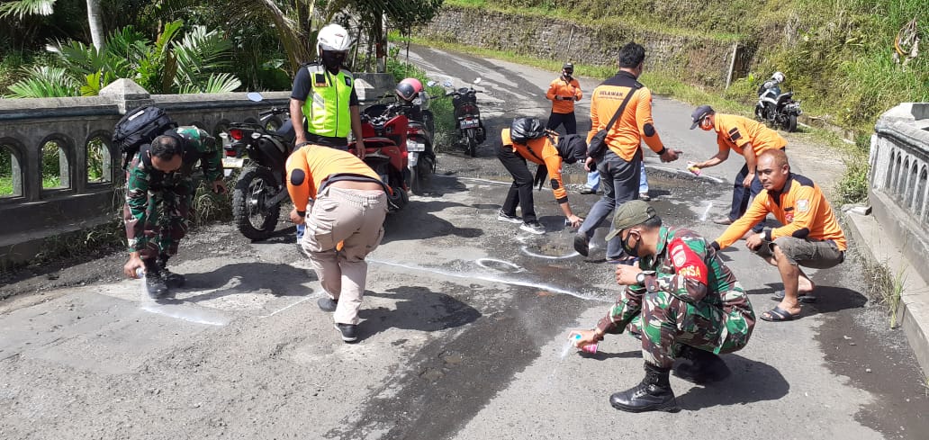 Jalan Watumalang Bonyok, Dikeluhkan Jadi Pemicu Kecelakaan