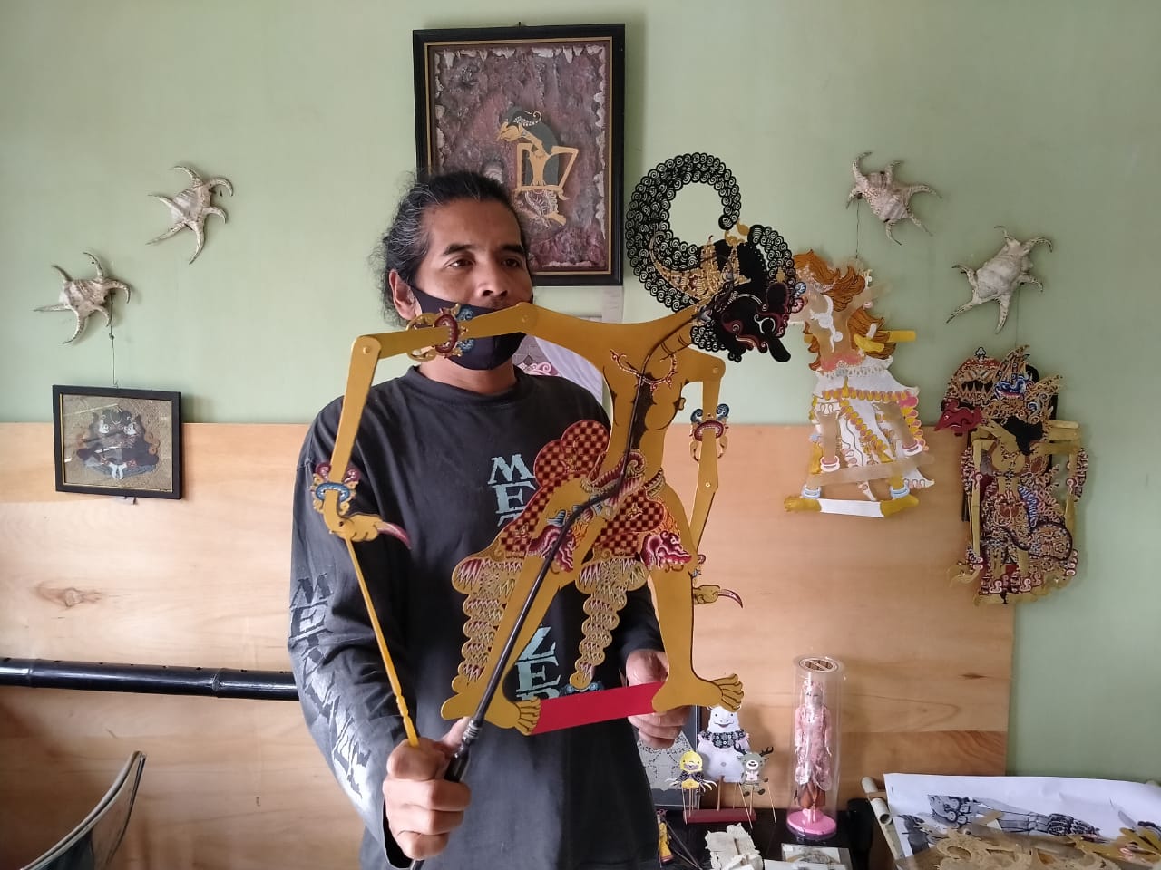 Jatmiko, Pengrajin Wayang Kulit di Kota Magelang yang Masih Eksis Belajar Otodidak, Sudah 15 Tahun Bergelut di