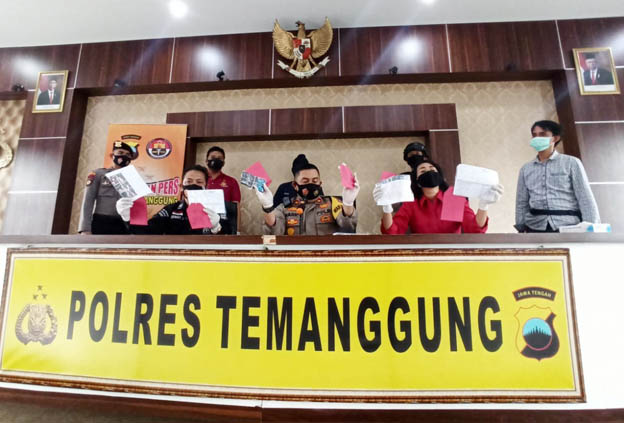 Modus Penipuan Struk Transfer Palsu