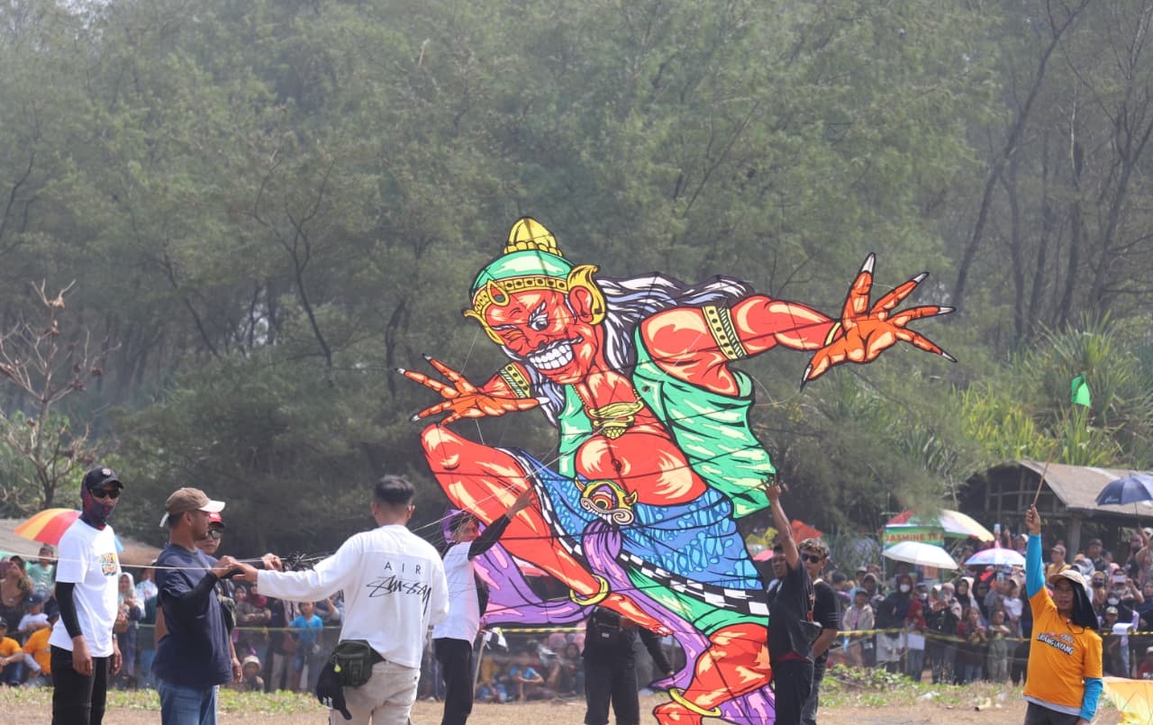 Festival Layang-Layang Purworejo 2026 Sedot Ribuan Wisatawan, Putaran Ekonomi Diperkirakan Capai Miliaran