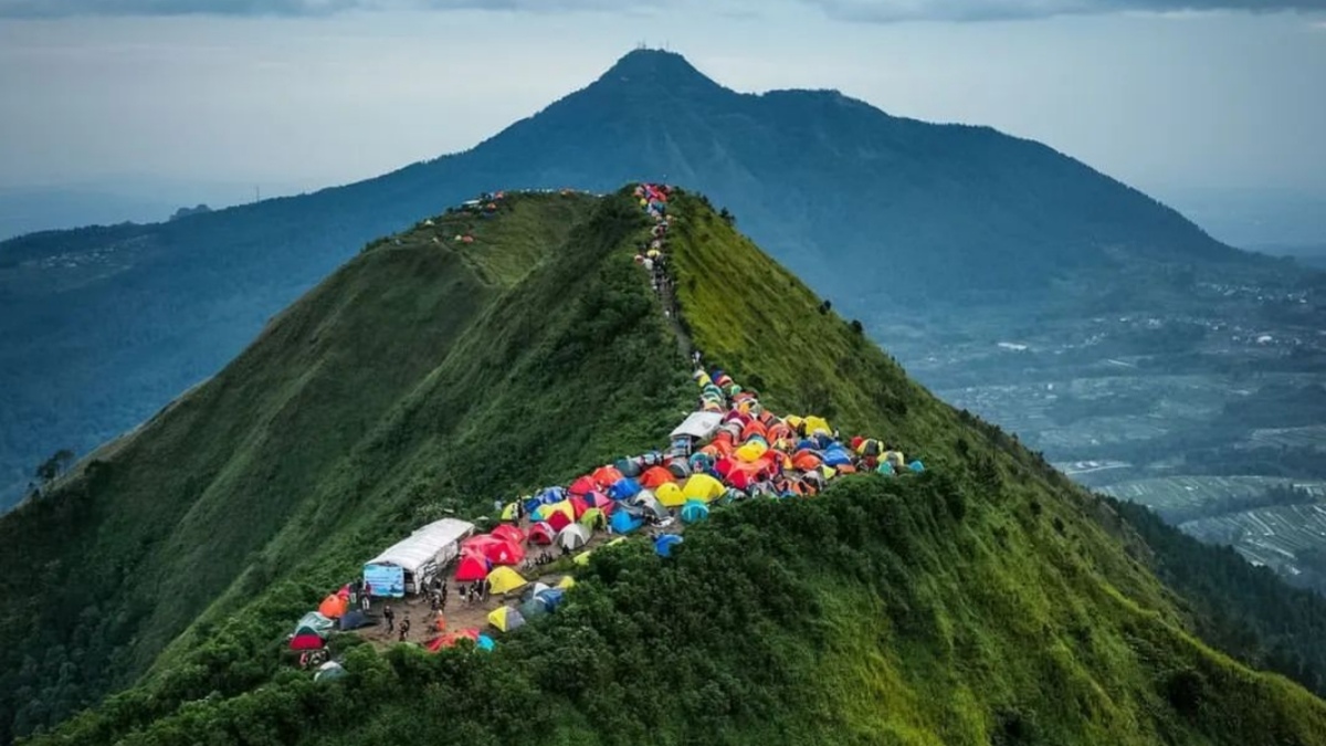 Pendakian Gunung Andong via Grabag yang Jarang Diketahui Orang!