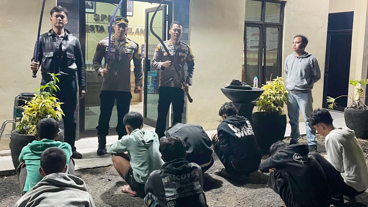 Tawuran Pelajar di Magelang Digagalkan Warga, 12 Remaja dan 3 Celurit Diamankan