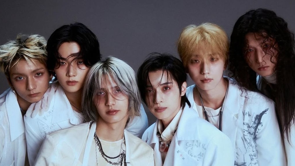 Lirik Lagu dan Terjemahan 'FiRE (My Sweet Misery)' Xdinary Heroes