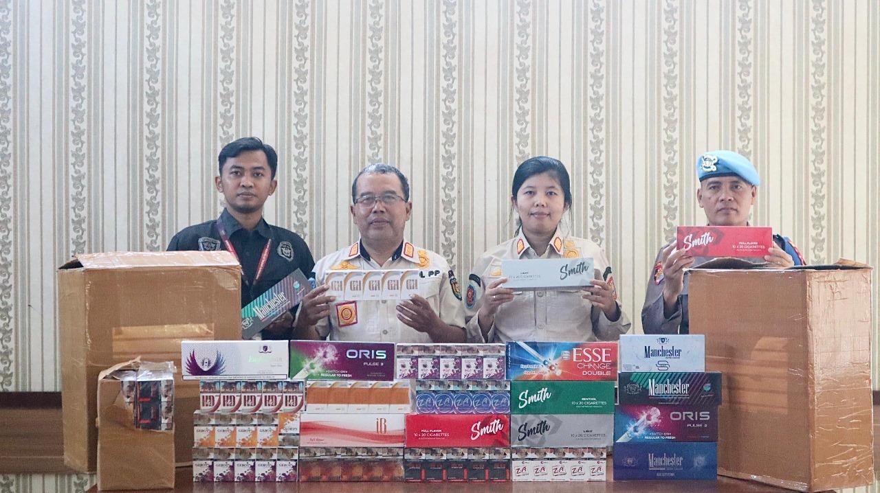 Tim Gabungan Sita 18.700 Batang Rokok Ilegal di Purworejo, Pedagang Diimbau Waspada