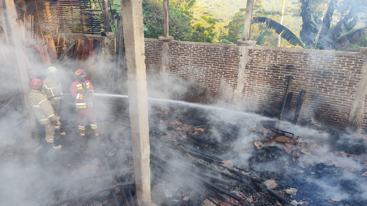 Depo Kayu di Temanggung Terbakar, Kerugian Capai Rp500 Juta