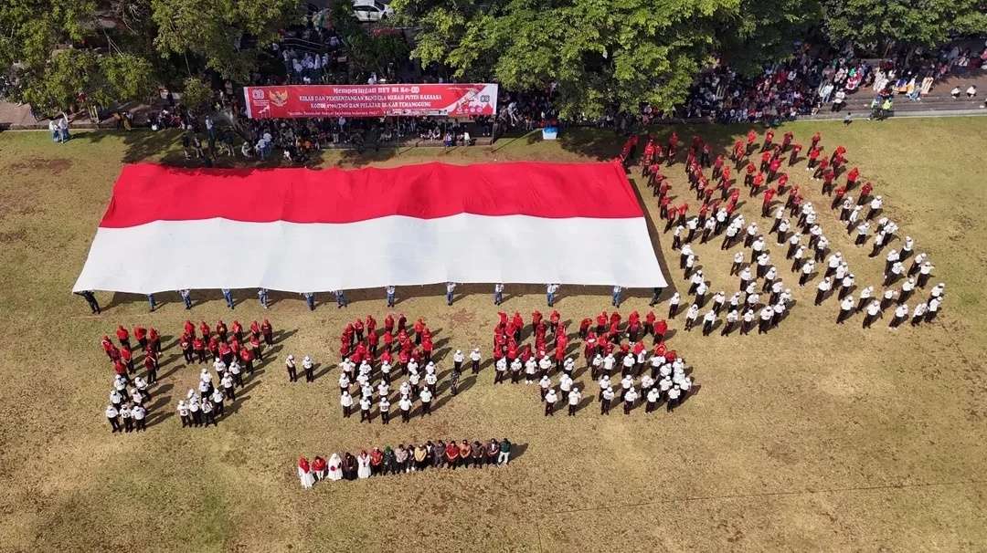 Temanggung Sukses Bentangkan Bendera Merah Putih Raksasa Hingga Tari Kolosal di HUT RI Ke-80
