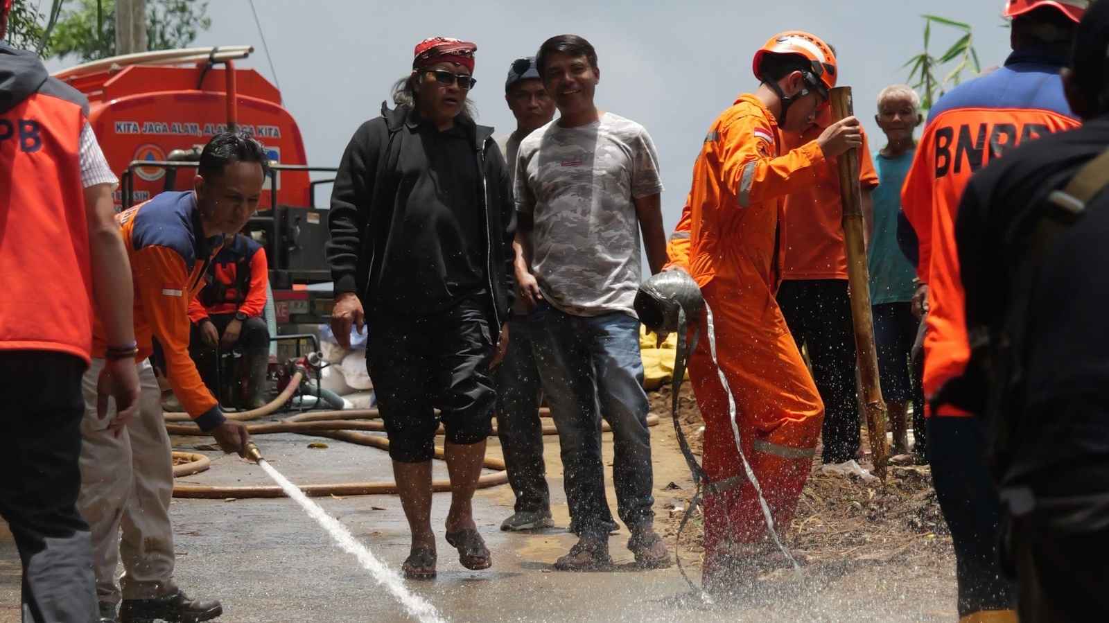 Bupati Temanggung Agus Gondrong Turun Langsung Atasi Longsor di Wonoboyo