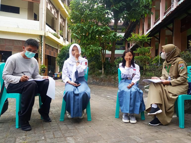  Siswa SMKN 3 Magelang Ikuti Penjaringan Kesehatan Bersama Puskesmas Magelang Tengah