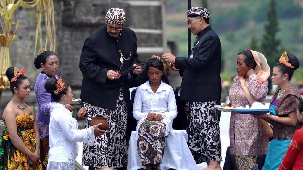 Makna Tradisi Ruwatan Rambut Gimbal di Dataran Tinggi Dieng, Ternyata Penuh Doa dan Harapan