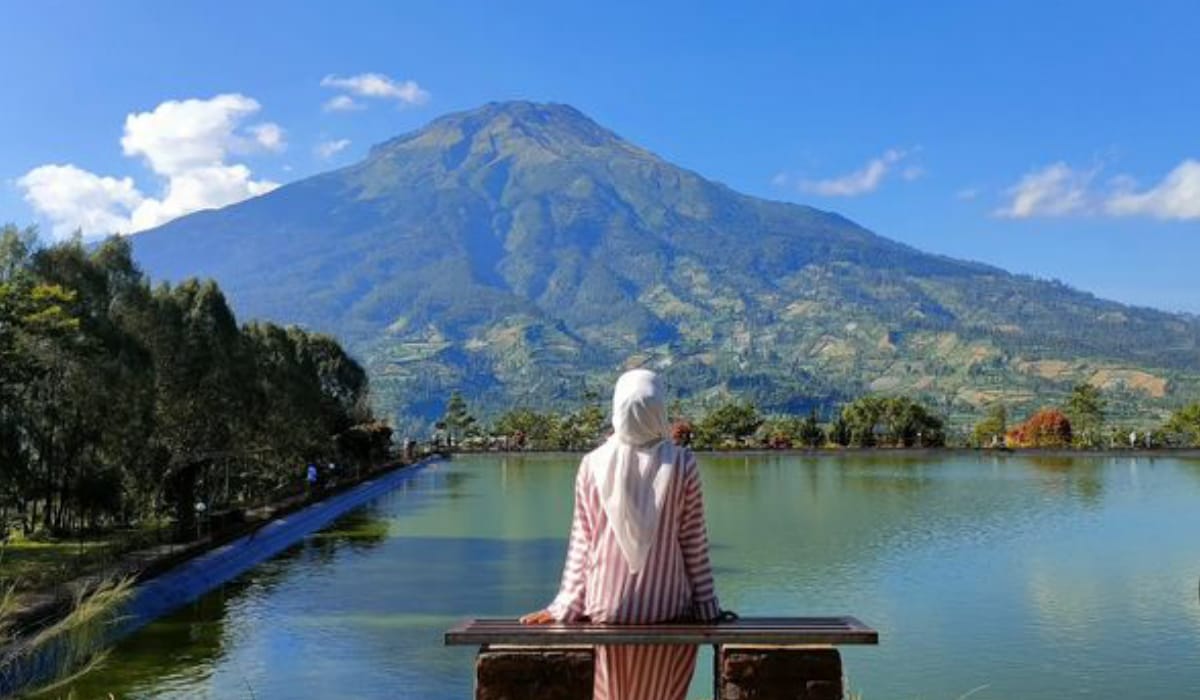 Keindahan 4 Embung Berlatar Belakang Gunung di Jawah Tengah