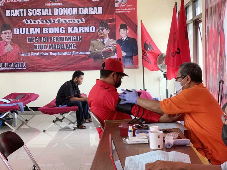 Peduli Kemanusiaan, DPC PDIP Kota Magelang Rutin Gelar Donor Darah