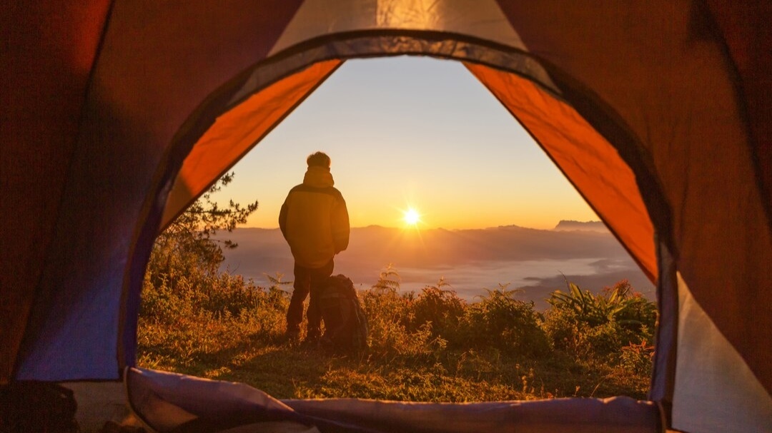 Perbedaan Camping dan Glamping dan Rekomendasi Tempatnya di Magelang