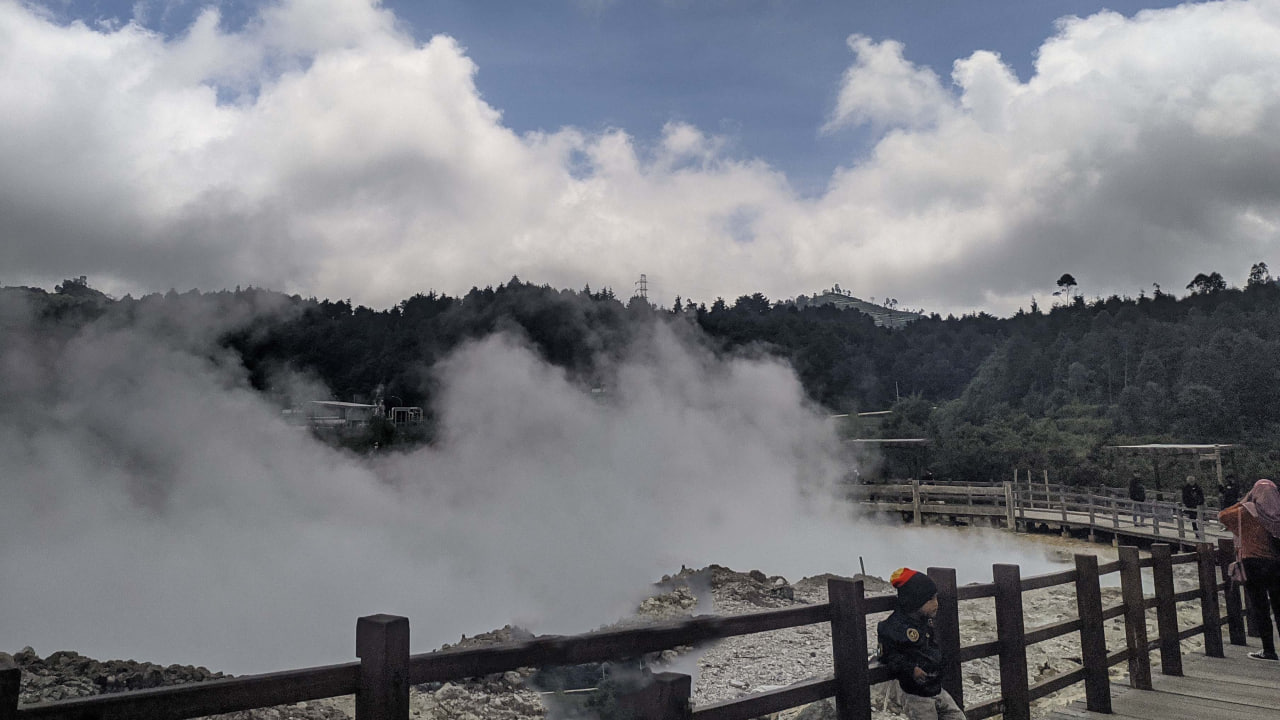 Inilah Keunikan Kawah Sikidang Banjarnegara Fenomena Kawah Utama yang Sering Berpindah Posisi