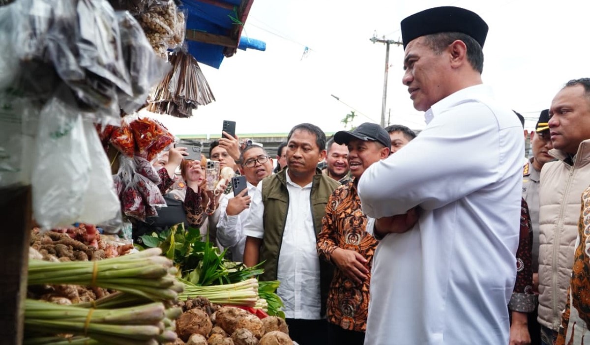 Usai Terima Laporan Kenaikan, Mentan Amran Sidak Pasar, Harga Langsung Turun 15 Ribu