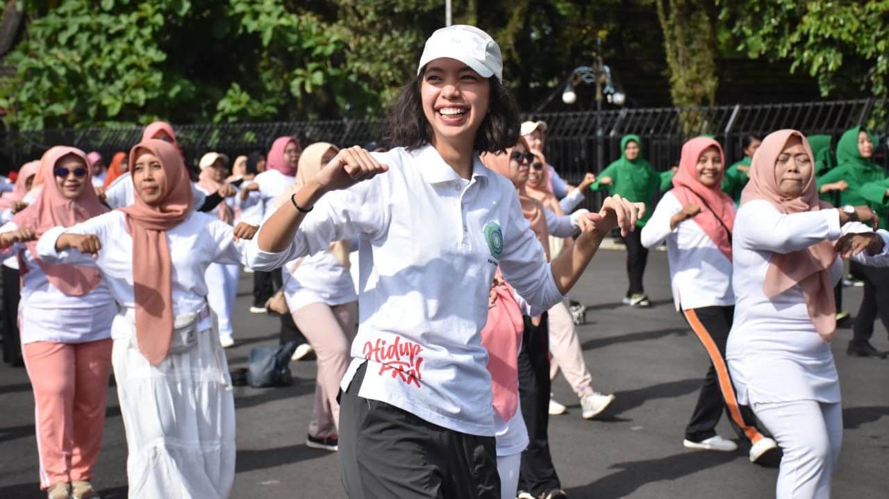 DWP Purworejo Ajak Perempuan Hidup Sehat Lewat Senam Massal HUT ke-26