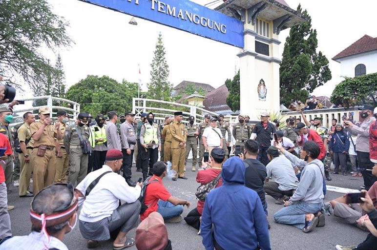 Dinkopdag Ditenggarai Berpotensi Melakukan Maladministrasi?