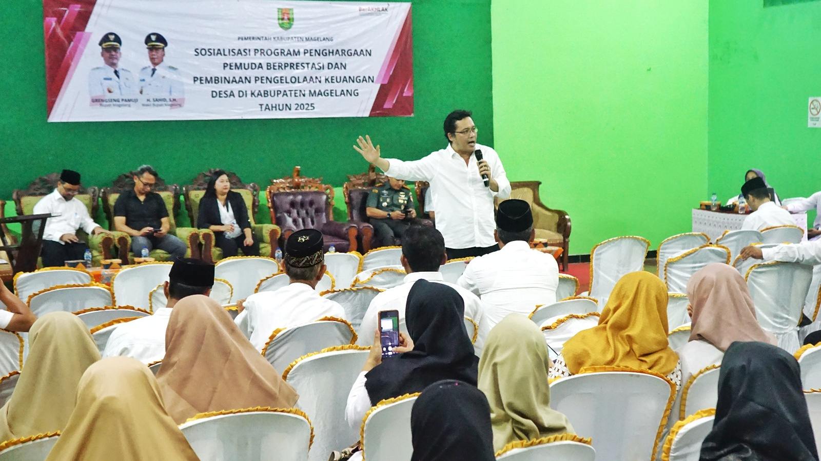 Bupati Magelang Minta Karakter Pemuda Desa Tanggap Soal Pendidikan