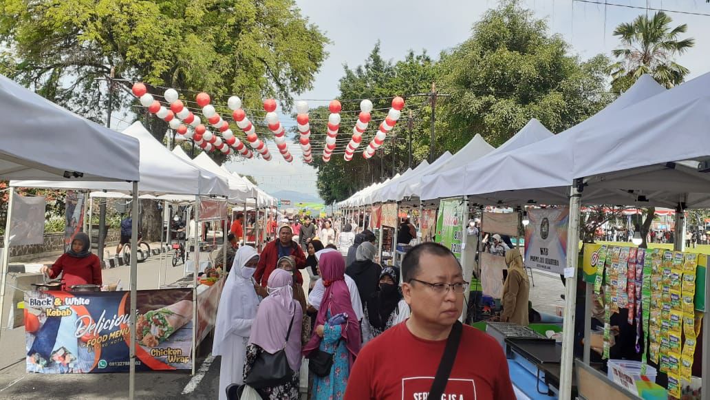 Kemeriahan Festival UMKM dan Kesenian Rakyat di Alun-alun Kota Magelang