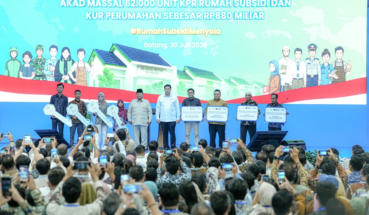 Presiden Prabowo Pimpin Akad Massal 62 Ribu Debitur KPR FLPP, BRI Perkuat Peran sebagai Penggerak Ekonomi Kera