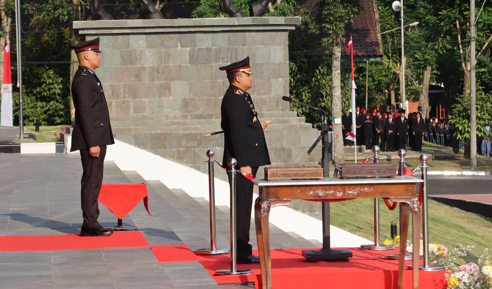 Kapolres Magelang Kota Jadi Inspektur Upacara Penurunan Bendera HUT ke-79 RI