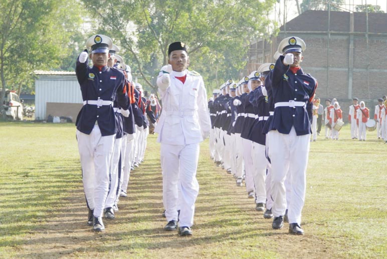 Paskibra MA An-Nawawi Kembali Dipercaya Kibarkan Bendera