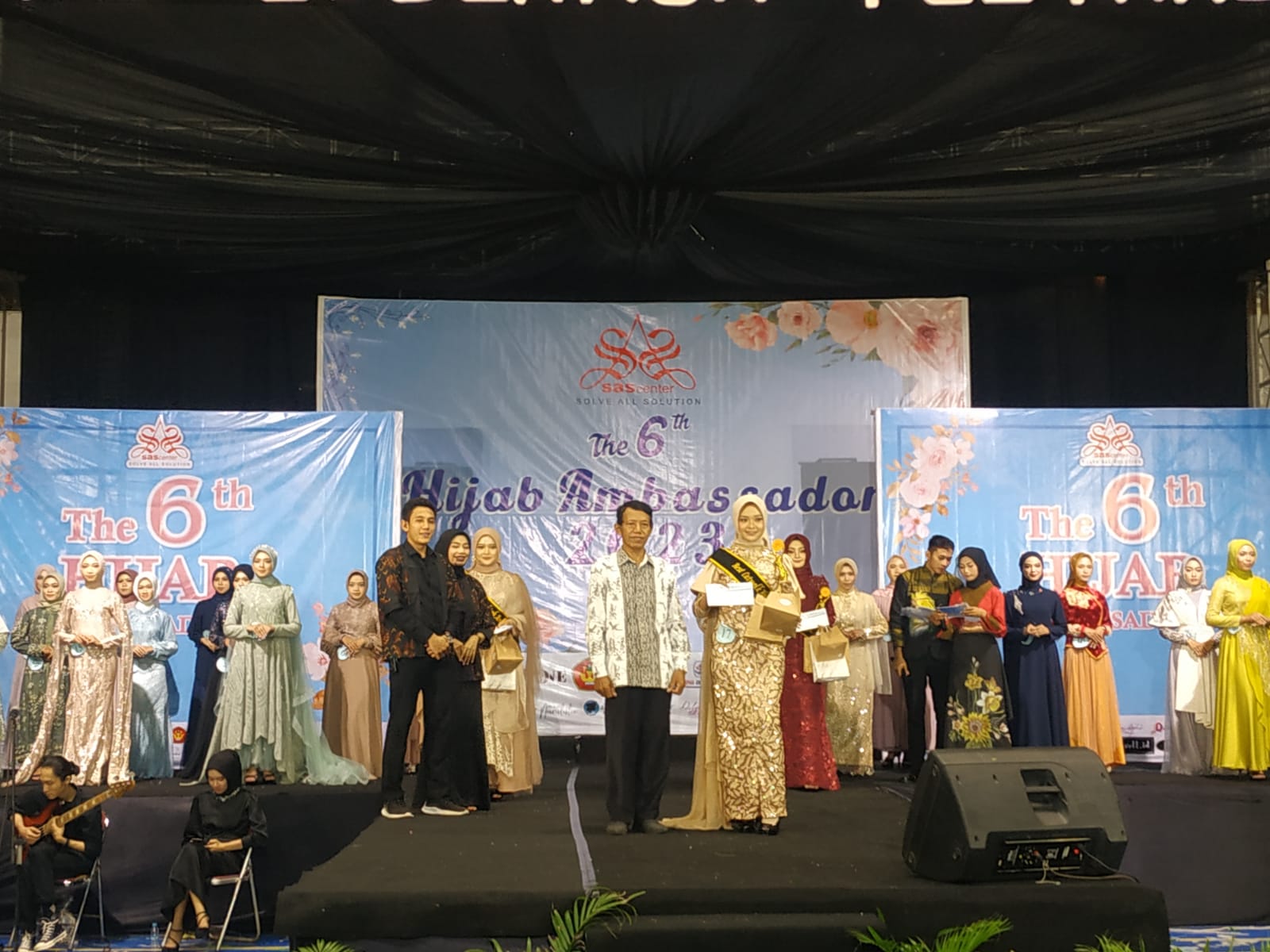 Melihat Kemeriahan Hijab Ambassador ke-6 SAS Center di Gelora Sanden Kota Magelang