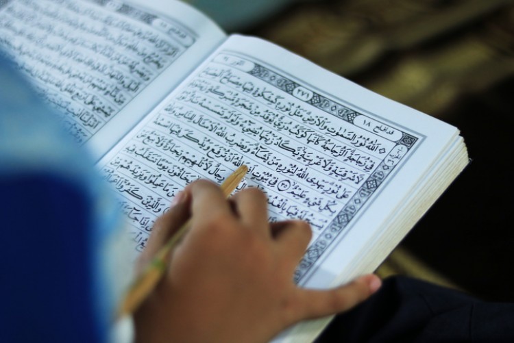 Jangan Lewatkan Harimu Tanpa Membaca Al Qur'an!  Rasulullah Selalu Khatam Al Qur'an di Bulan Ramadhan