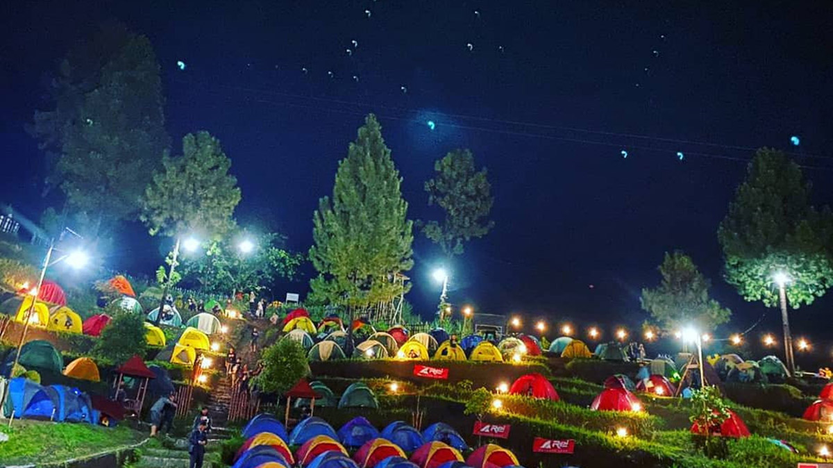 Cuma Rp 10 Ribu Bisa Menikmati Mewahnya Camping di Bukit Tangkabean Pemalang